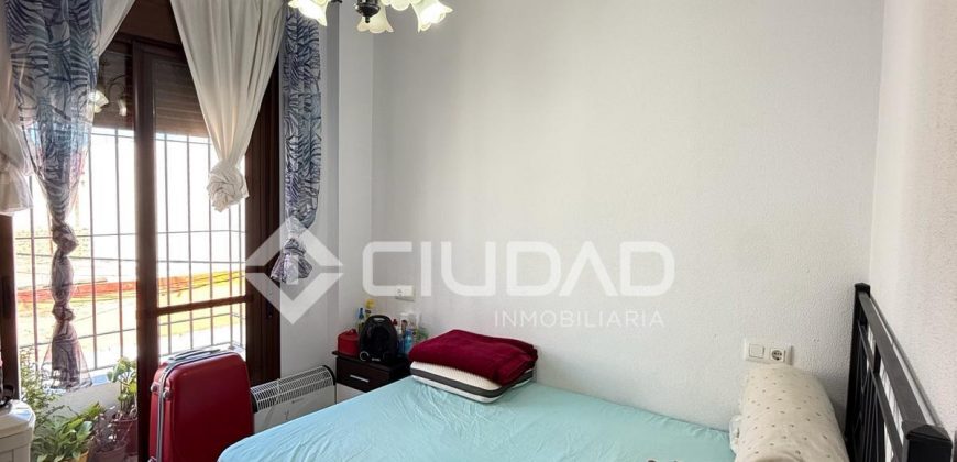 PISO ZONA CENTRO- CHIPIONA