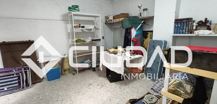 Local comercial en esquina – Avda. Miguel Hernández