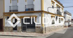 Local comercial en esquina – Avda. Miguel Hernández