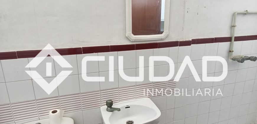 Local comercial en esquina – Avda. Miguel Hernández