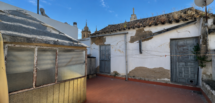 CASA DE DOS PLANTAS EN SAN MIGUEL