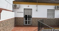 CASA ADOSADA EN EL CHORRILLO