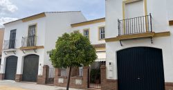 CASA ADOSADA EN EL CHORRILLO
