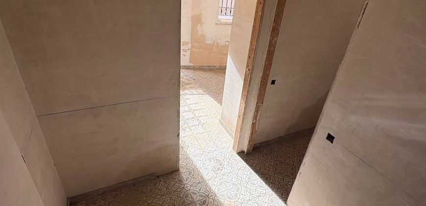 Casa en Construcción: Espacios Amplios y Luminosos en calle Vilches !