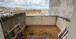 Casa en Construcción: Espacios Amplios y Luminosos en calle Vilches !