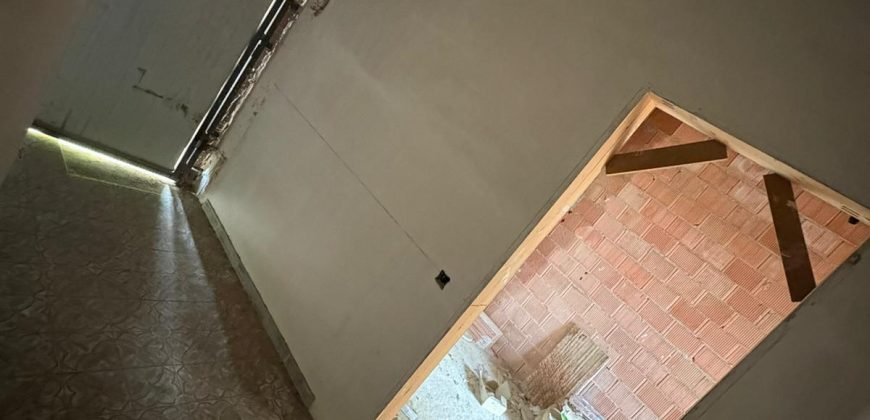 Casa en Construcción: Espacios Amplios y Luminosos en calle Vilches !