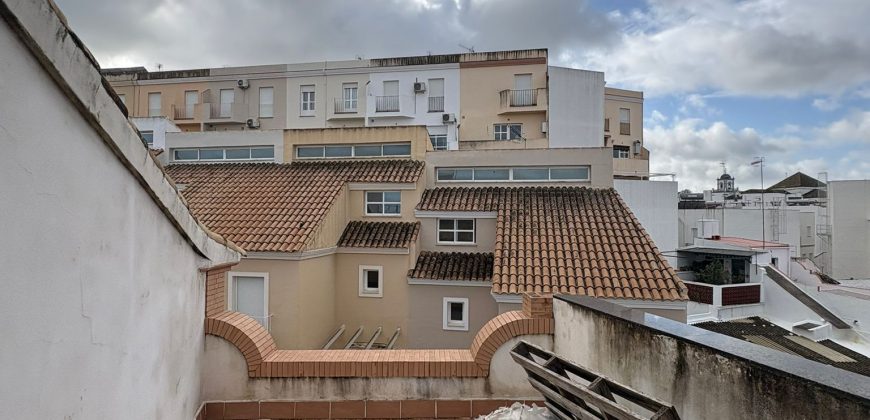 Casa en Construcción: Espacios Amplios y Luminosos en calle Vilches !