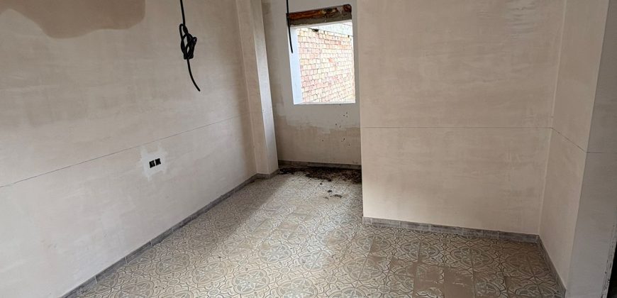 Casa en Construcción: Espacios Amplios y Luminosos en calle Vilches !