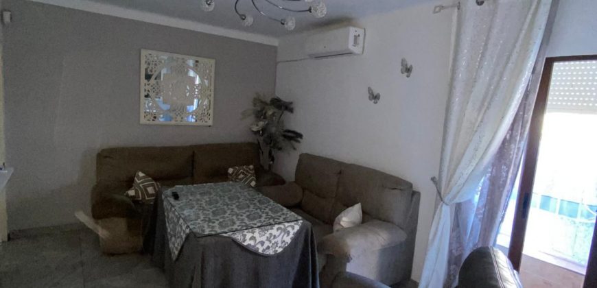 Piso de 77 m² con Patio y Balcón en Zona El Rancho !