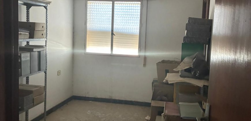 Amplio Piso para Reformar en Excelente Ubicación! Zona Puerta Sevilla. Morón de la Frontera.
