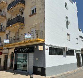 Amplio Piso para Reformar en Excelente Ubicación! Zona Puerta Sevilla. Morón de la Frontera.