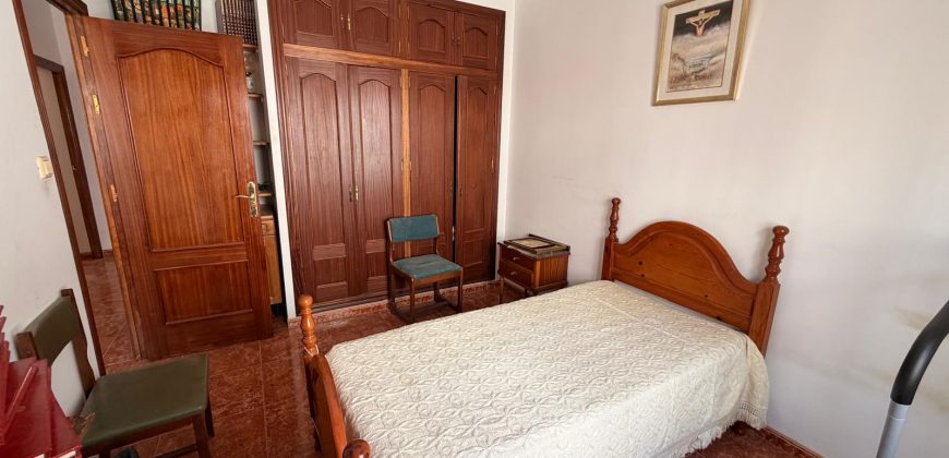 Amplia Casa en Venta en la Exclusiva Zona de La Alameda ! Morón de la Frontera
