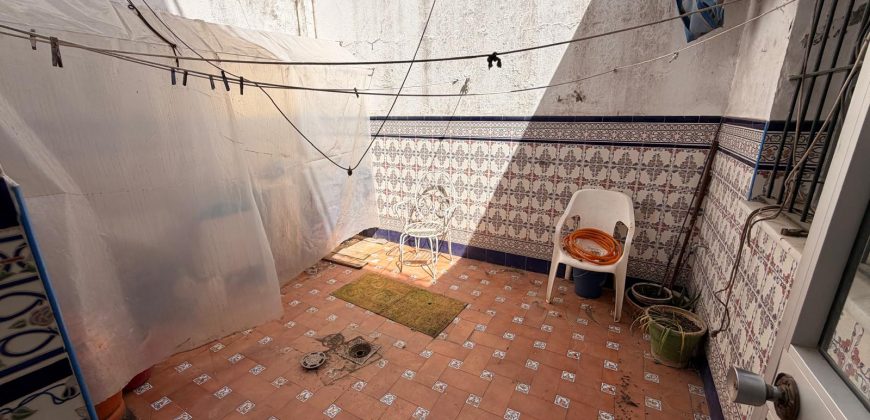 Amplia Casa en Venta en la Exclusiva Zona de La Alameda ! Morón de la Frontera