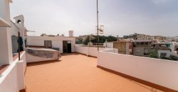 OPORTUNIDAD DE CASA EN AVDA DEL PANTANO!