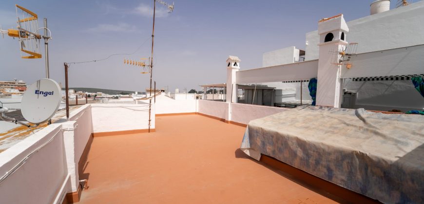 OPORTUNIDAD DE CASA EN AVDA DEL PANTANO!