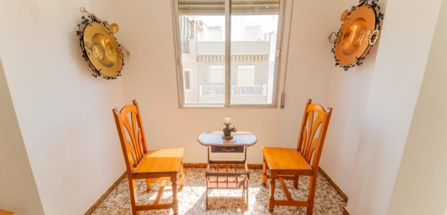 OPORTUNIDAD DE CASA EN AVDA DEL PANTANO!