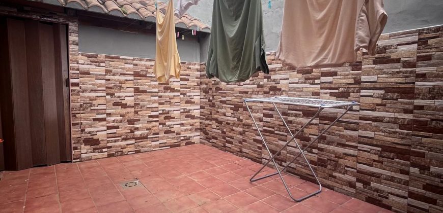 CASA ADOSADA CON AMPLIO PATIO EN MAIRENA DEL ALCOR