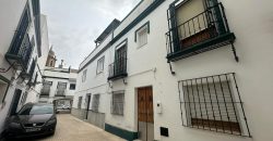 CASA DE DOS PLANTAS EN MARCHENA