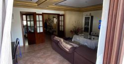 Amplio Piso con Terraza en calle Ancha !