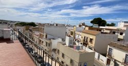 Amplio Piso con Terraza en calle Ancha !