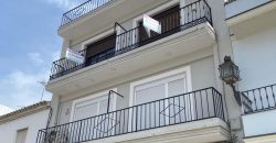 Amplio Piso con Terraza en calle Ancha !