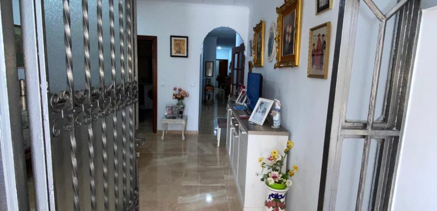 Amplia Planta Baja de 96 m² en Excelente Ubicación en Montellano!