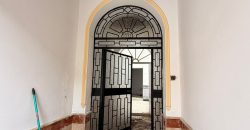 ¡VIVIENDA EN VENTA EN PARADAS C/LARGA 40!
