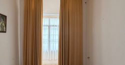¡VIVIENDA EN VENTA EN PARADAS C/LARGA 40!