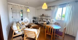 Dúplex en Capuchinos con terraza en residencial con piscina y jardín
