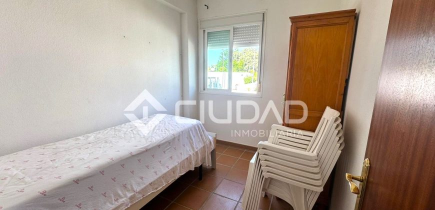Dúplex en Capuchinos con terraza en residencial con piscina y jardín