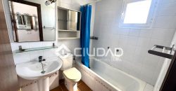 Dúplex en Capuchinos con terraza en residencial con piscina y jardín