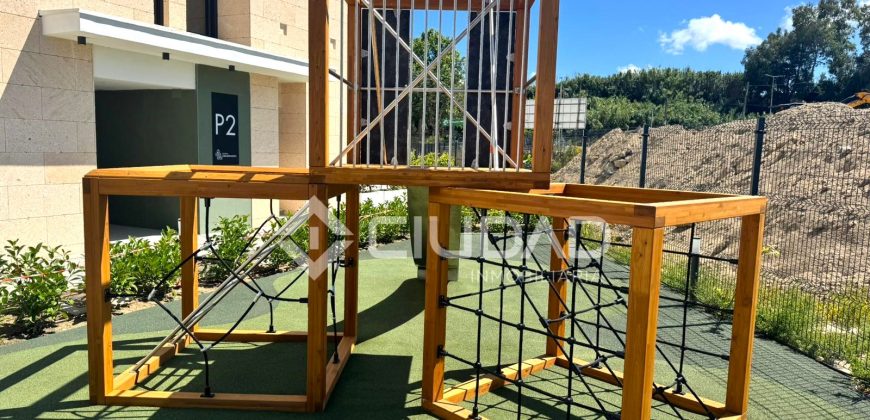Apartamento a estrenar en lujosa urbanización junto a la playa