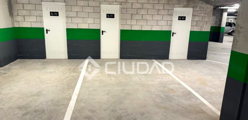 Apartamento a estrenar en lujosa urbanización junto a la playa