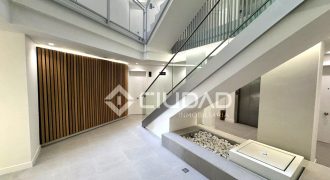 Apartamento a estrenar en lujo urbanización junto a la playa