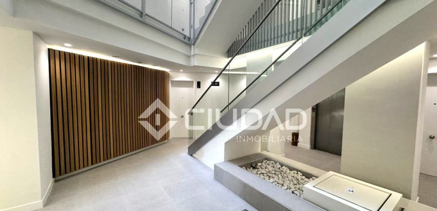 Apartamento a estrenar en lujosa urbanización junto a la playa