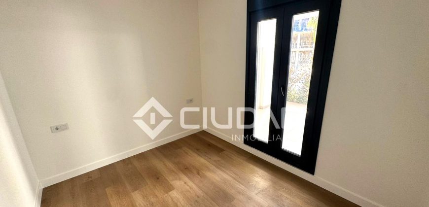 Apartamento a estrenar en lujosa urbanización junto a la playa