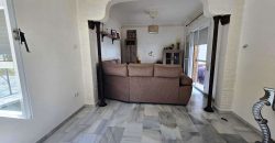 Casa adosada en esquina – Bormujos