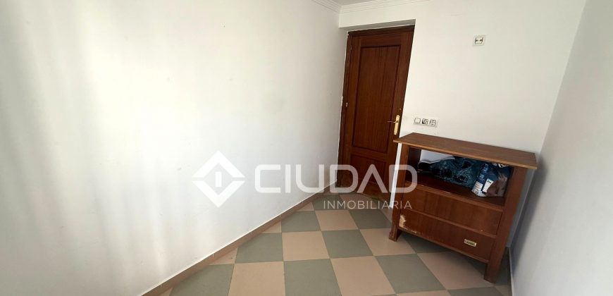 Piso en Bda. del Carmen – Barrio Alto