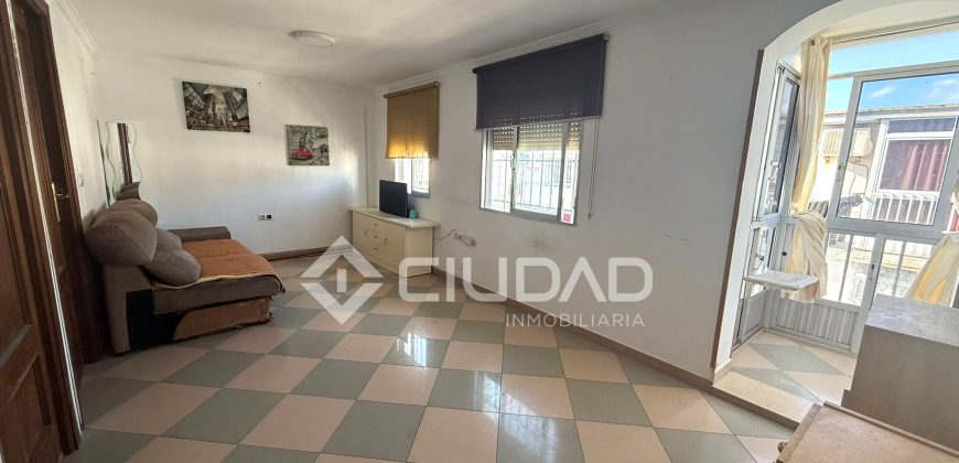 Piso en Bda. del Carmen – Barrio Alto