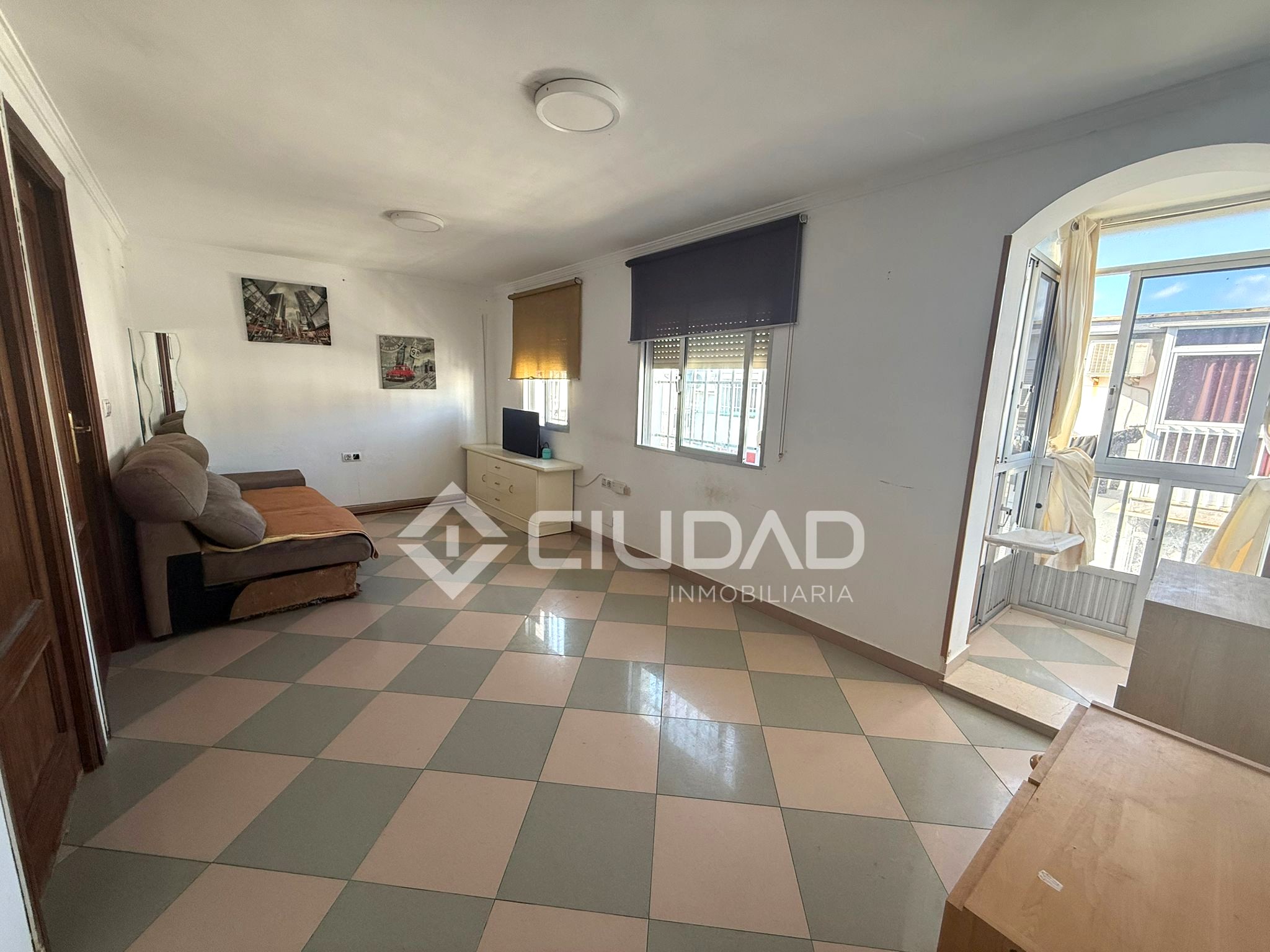 Piso en Bda. del Carmen – Barrio Alto