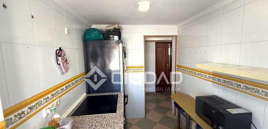 Piso en Bda. del Carmen – Barrio Alto