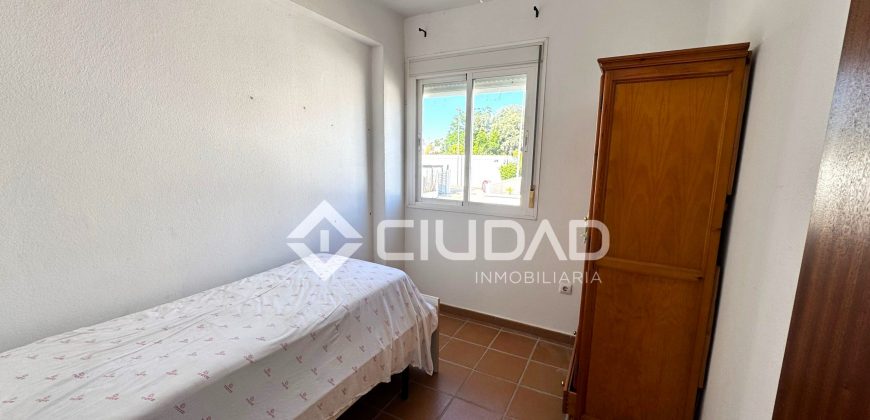 Dúplex en Capuchinos con terraza en residencial con piscina y jardín