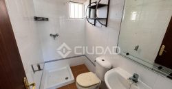 Dúplex en Capuchinos con terraza en residencial con piscina y jardín