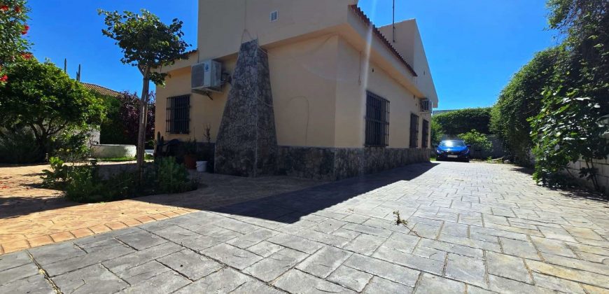 Chalet independiente – Bollullos de la Mitación