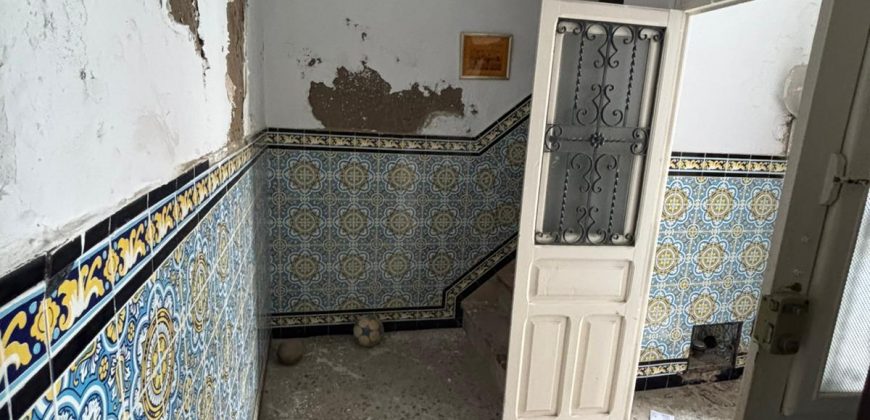 ¡VIVIENDA EN VENTA C/MORÓN 4!