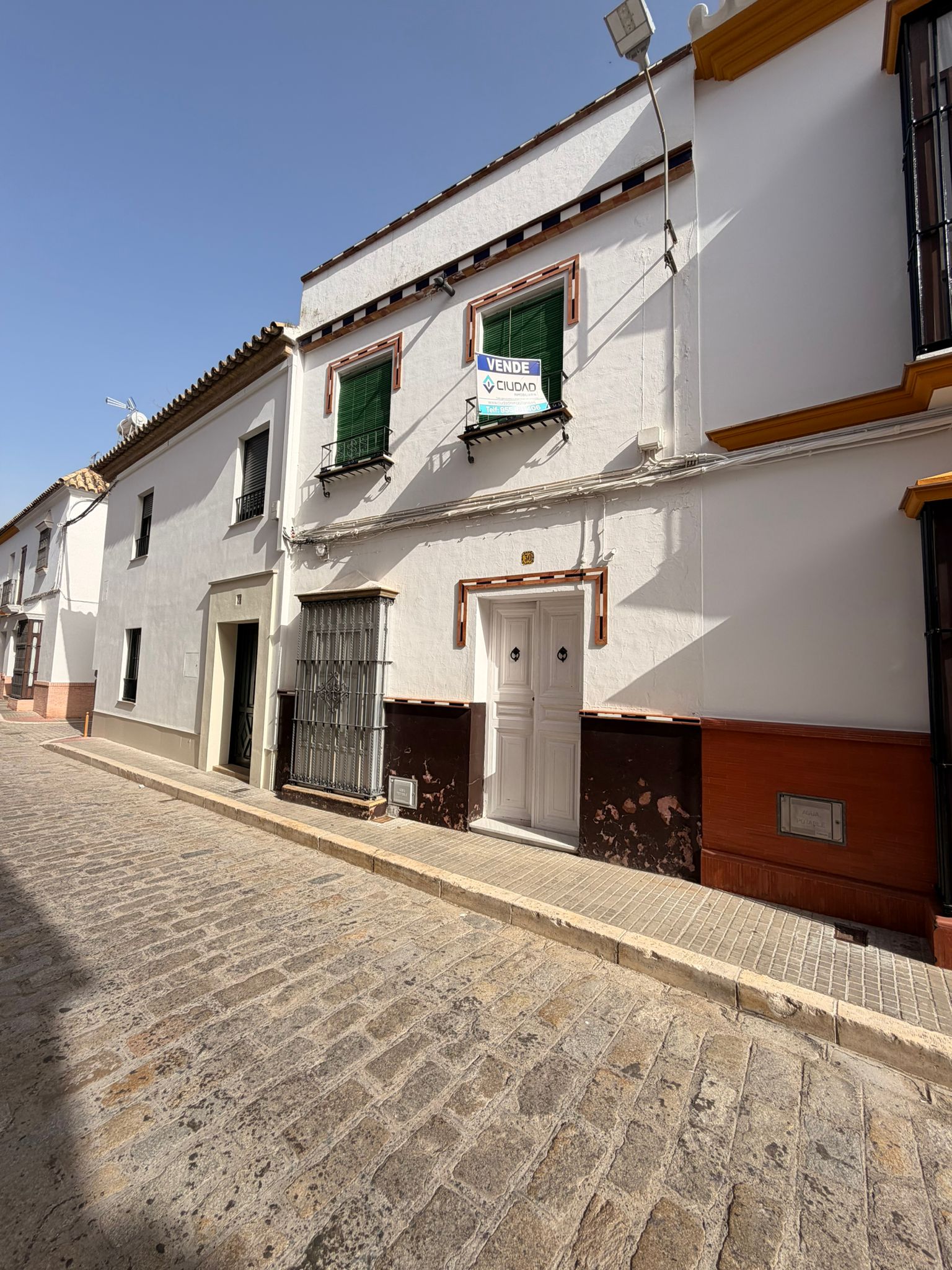 ¡VIVIENDA EN VENTA C/DOCTOR GAMERO!