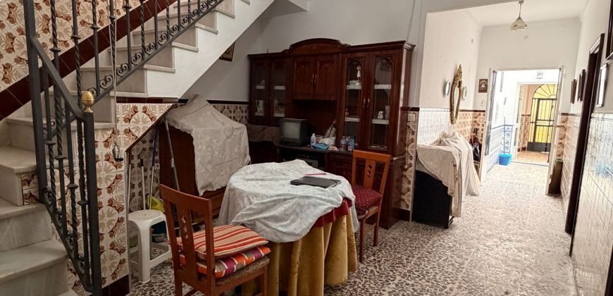 ¡VIVIENDA EN VENTA C/DOCTOR GAMERO!