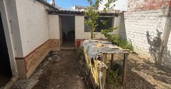 ¡MAGNIFICA COCHERA EN VENTA EN PARADAS!