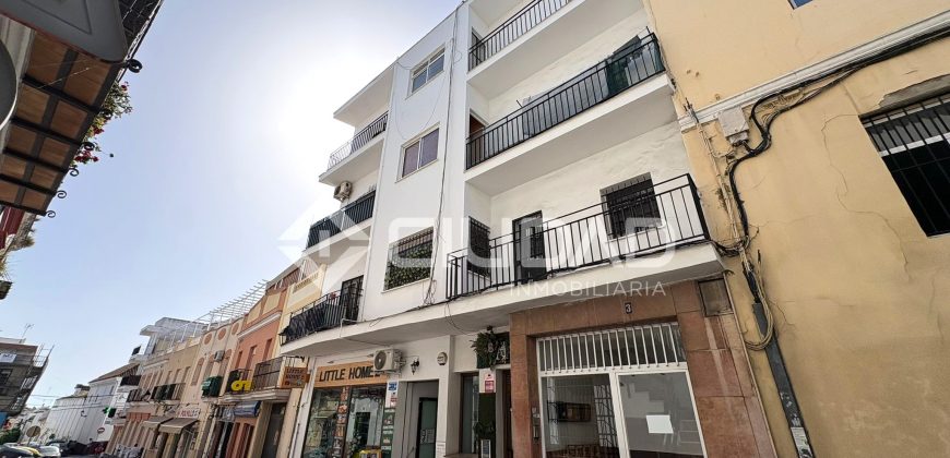 Amplio piso a reformar en C/ San Agustín