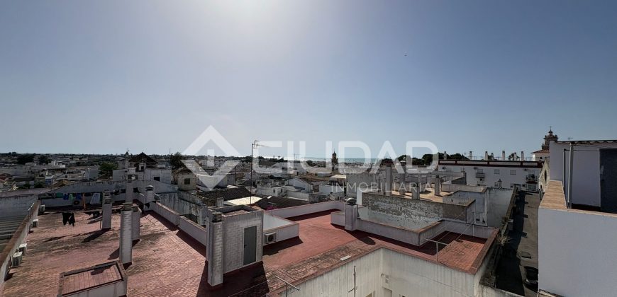 Amplio piso a reformar en C/ San Agustín